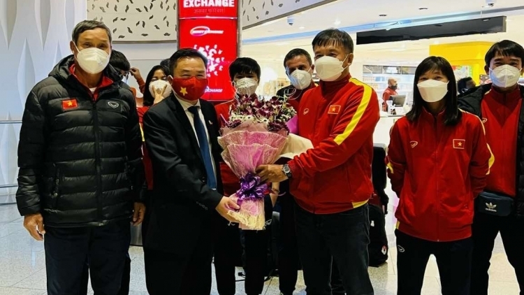 First female footballers arrive in India for 2022 AFC Asian Cup